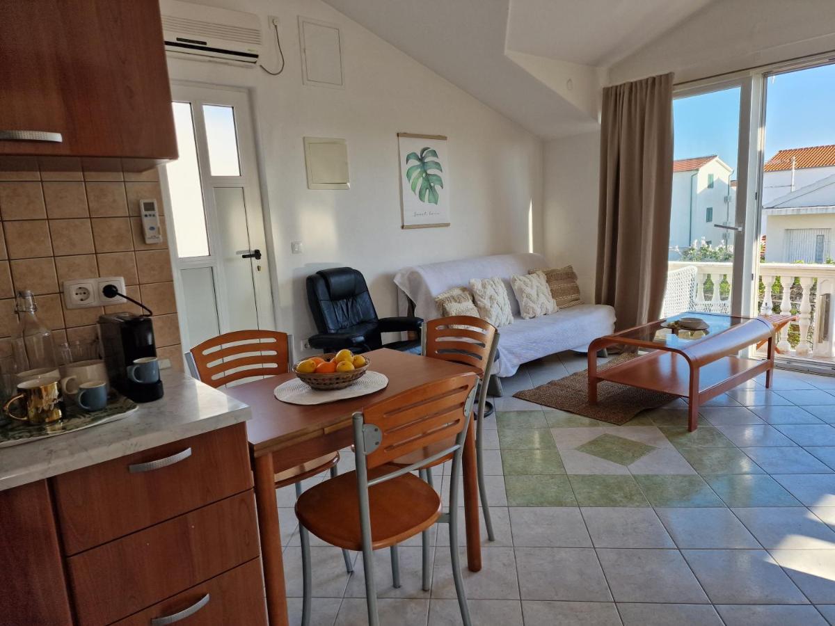 Apartment Seabreeze Rogoznica (Sibenik-Knin)