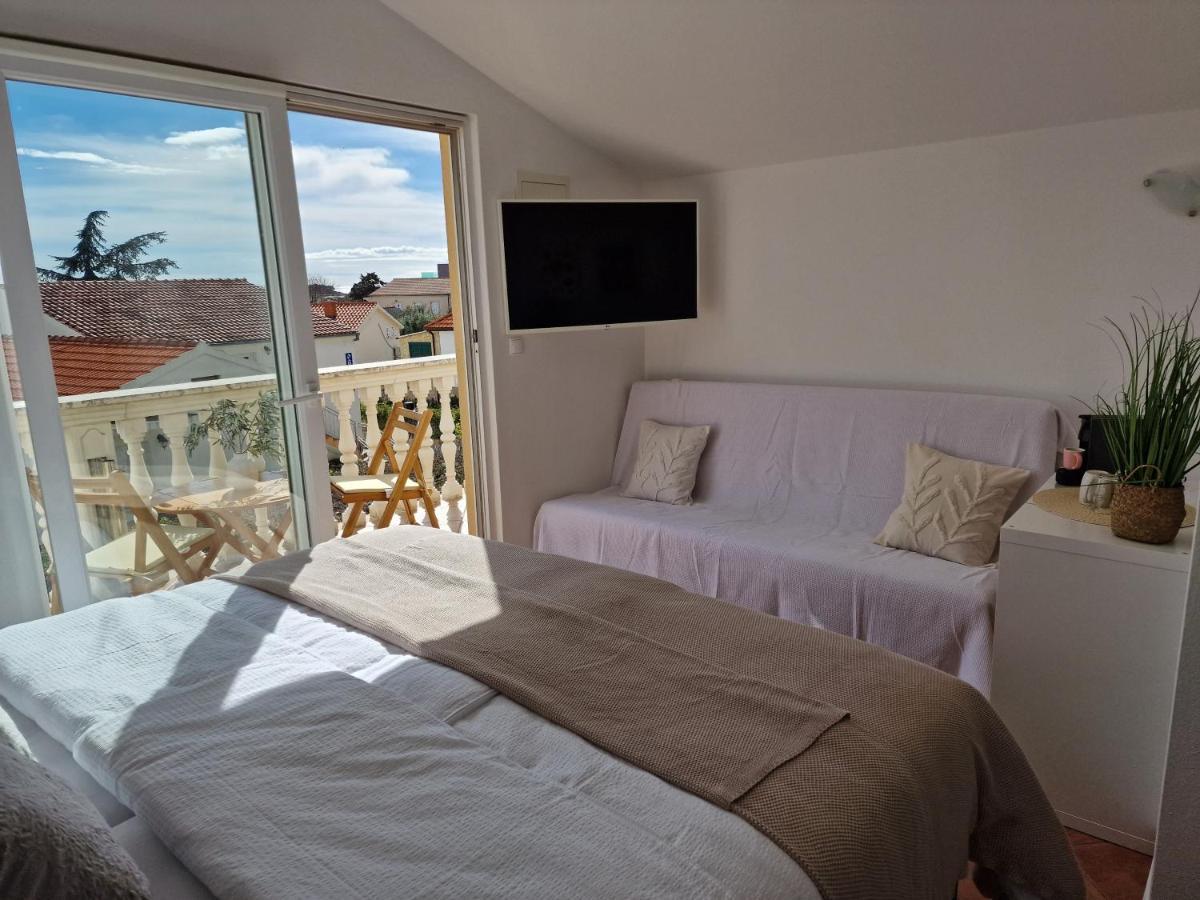 Apartment Seabreeze Rogoznica (Sibenik-Knin)