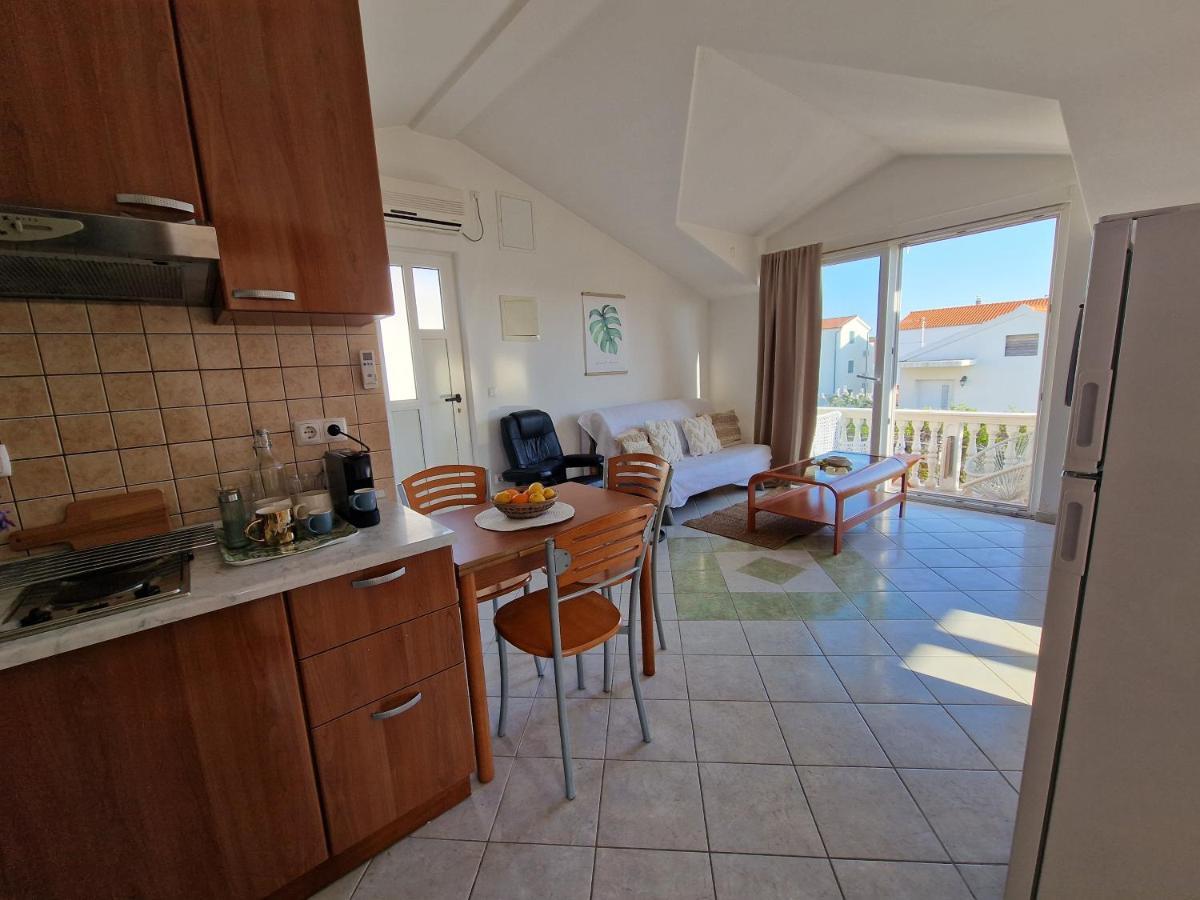 Apartment Seabreeze Rogoznica (Sibenik-Knin)